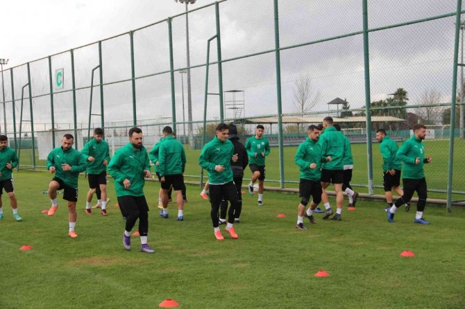 Sivas Belediyespor’un Antalya Kampı Başladı