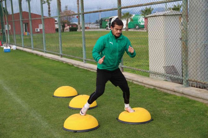 Sivas Belediyespor’un Antalya Kampı Başladı