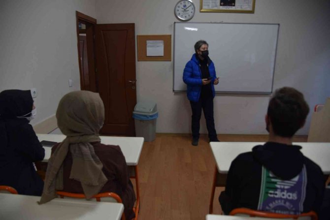 Yegemli̇ Öğrencilere Farkındalık Eğitimi