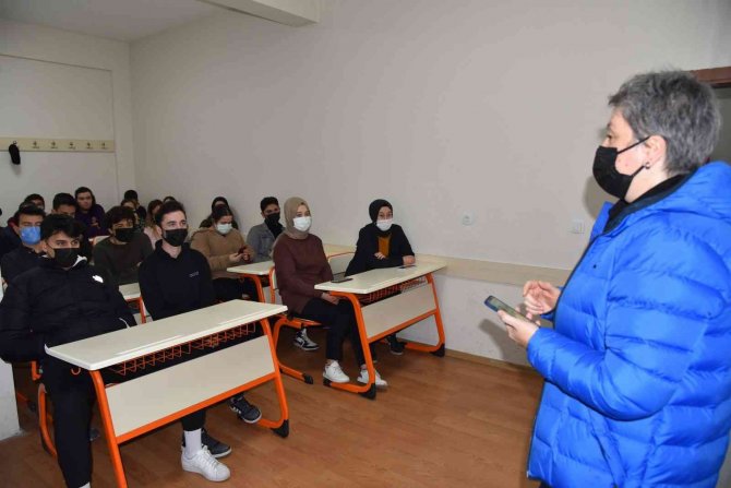 Yegemli̇ Öğrencilere Farkındalık Eğitimi