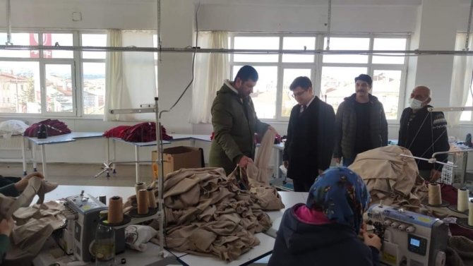 Kaymakam Düzgün’den Tekstil Ve Mermer Atölyelerine Ziyaret