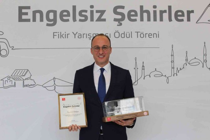 Pamukkale Belediyesinin “Engelli Saatlik Gündüz Bakım Evi”ne Ödül