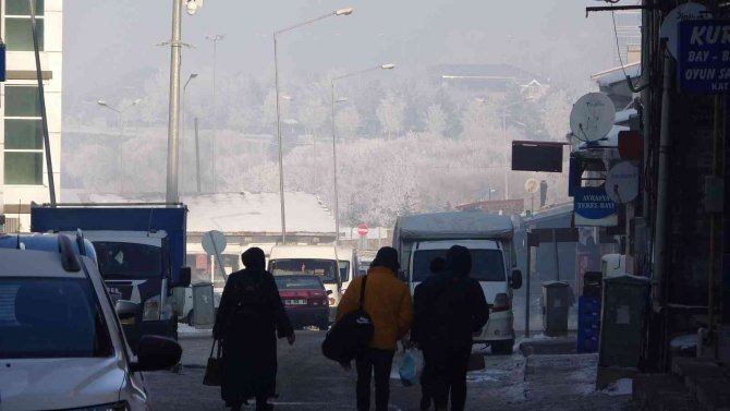 Sibirya Soğukları İle Donan Ardahan’da Araçlar Çalışmadı