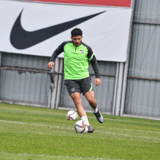 Bursaspor’da Adanaspor Maçı Hazırlıkları Tamamlandı - Yeşil-beyazlı Takım İ̇stanbul’a Hareket Edecek
