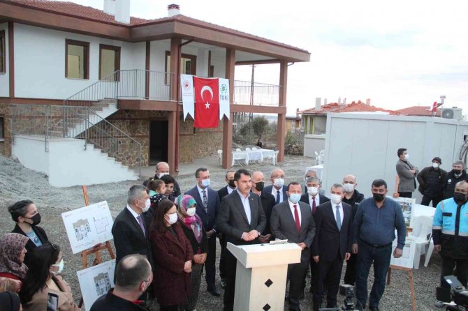 Bakan Kurum: “2-3 Ay İçinde Evler Etap Etap Teslim Edilecek”