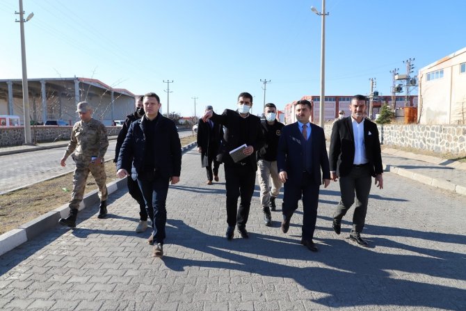 Kaymakam Tunç, İ̇smail Ebul-i̇z El Cezeri Organize Sanayi Bölgesinde Fabrikaları Gezdi