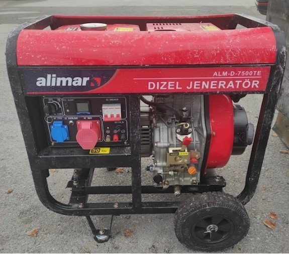 Hırsızlık Zanlıları Polis Ekiplerinden Kaçamadı