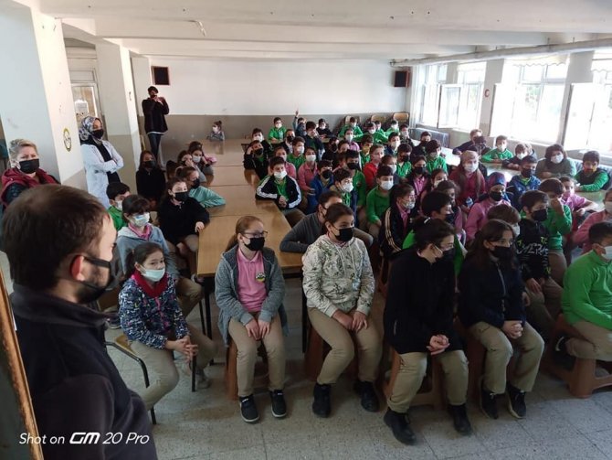 Öğrenciler Doğaya İlgilerini Gösterdi