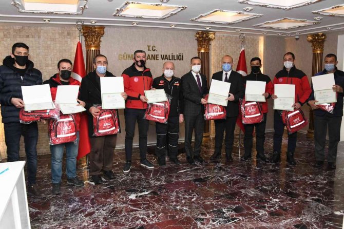 Yangın Kahramanlarına Teşekkür Belgeleri Verildi