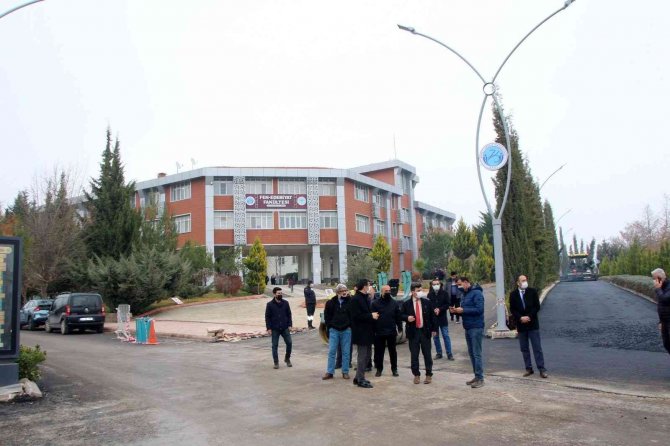 Üniversite Öğrencilerine Finaller Öncesinde Rektör Morali