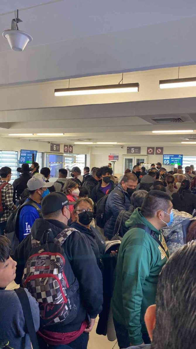 Meksika’da 75 Pilot Covid-19’a Yakalandı, Hava Ulaşımı Felç Oldu