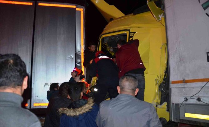 Samsun’da 3 Tırın Karıştığı Zincirleme Kaza: 1 Yaralı