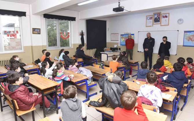 Tekkeköy Belediyesinden Eğitime Örnek Destek
