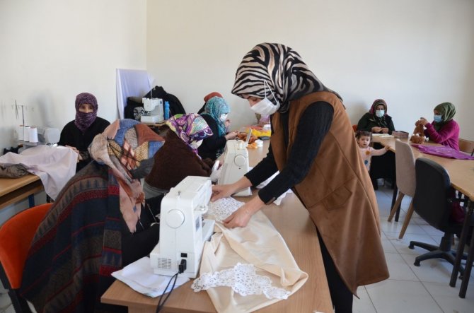 Tercan Halk Eğitim Merkezi Kurslara Tam Gaz Devam Ediyor