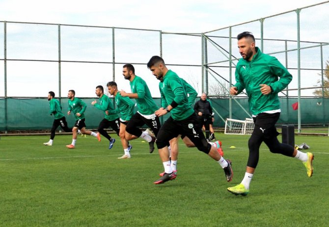 Sivas Belediyespor’un Antalya Kampı Sürüyor