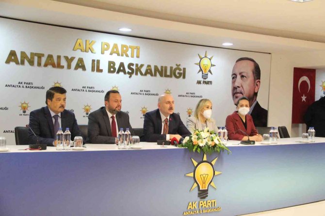 Bakan Karaismailoğlu: "2023’de Uzayda Kendisini Temsil Eden 10 Ülkeden Birisi Olacağız"