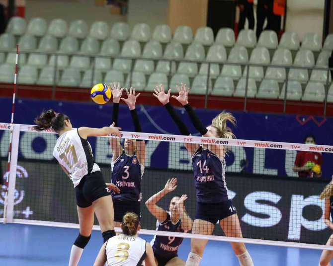 Vakıfbank, Yeni Yıla Galibiyetle Başladı