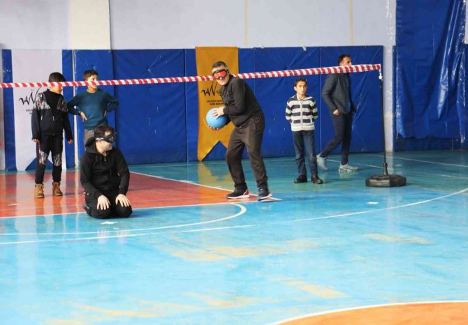 Van Büyükşehir Belediyesinden Goalball Farkındalık Müsabakası