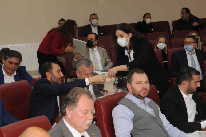 Yalova Belediyesi İştiraki Şirketlerin Tüm Hisselerine Sahip Olacak