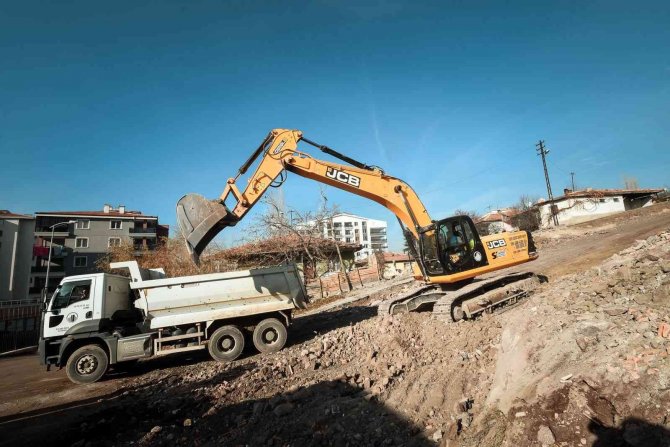 Altındağ’a 44 Kilometre Yeni Yol