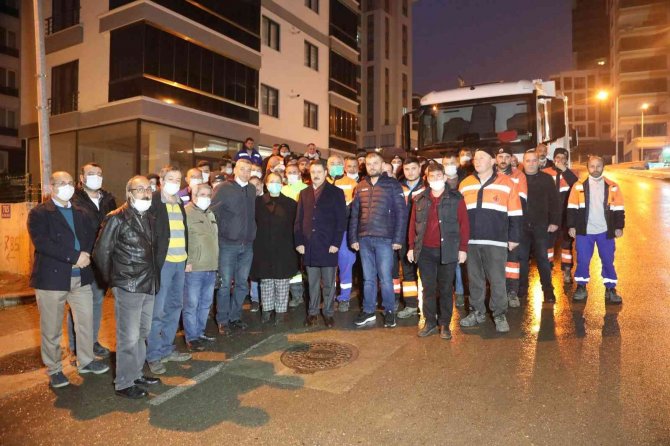 Kazada Hayatını Kaybeden Belediye Çalışanları Anıldı