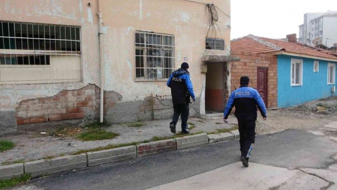 Çorum Polisinden Metruk Evlere Denetim