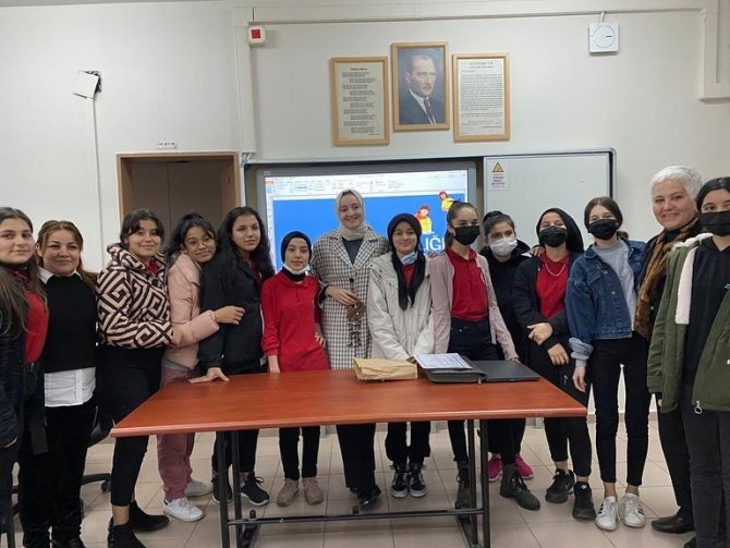 Zorbalık Çeşitli Öğrencilere Aktarıldı