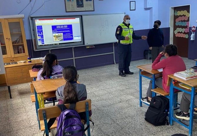 Jandarma Timleri Okul Okul Gezip Trafik Dersi Veriyorlar