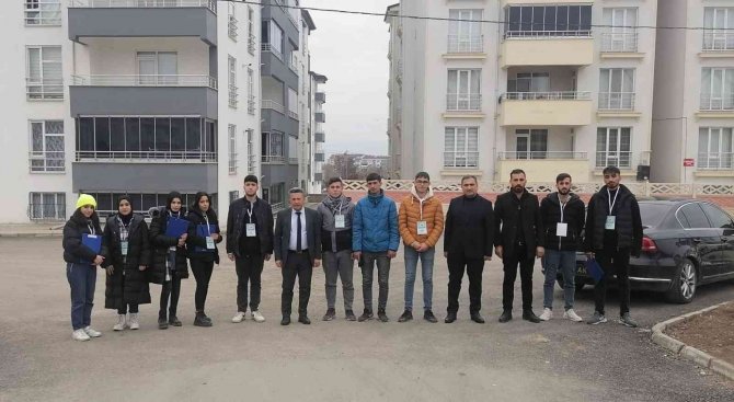 Yazıkonak’ta Halkın Öneri, İstek Ve Şikayetleri Kapı Kapı Ziyaret Edilerek Alınıyor