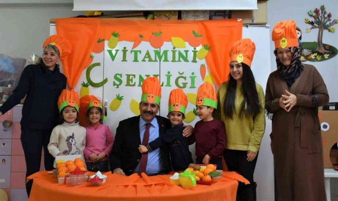 Minik Öğrencilere Sağlıklı Yaşam İçin “C Vitamini Şenliği"