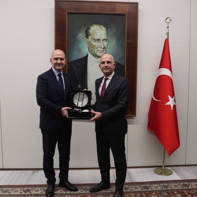 İ̇çişleri Bakanı Soylu, Türkiye’nin Dakka Büyükelçiliğini Ziyaret Etti