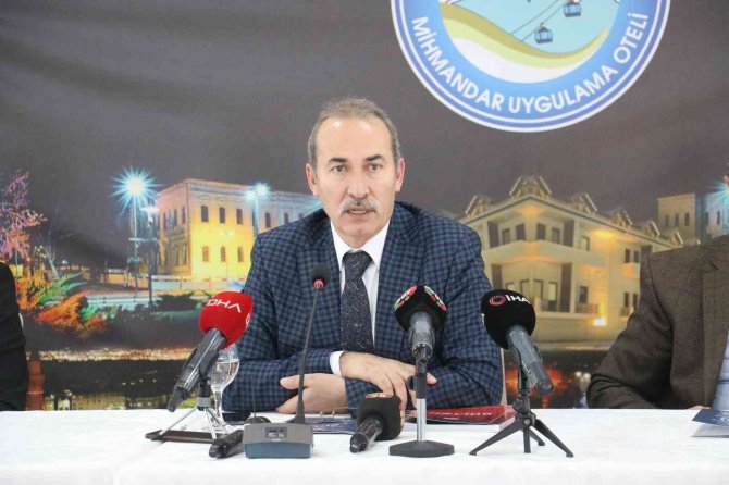 İ̇ş Kaygısı Bazı Bölümleri Öğrencisiz Bıraktı