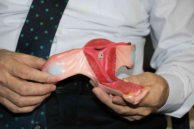 Geliştirdiği Teknikle Tıp Literatürüne Girdi