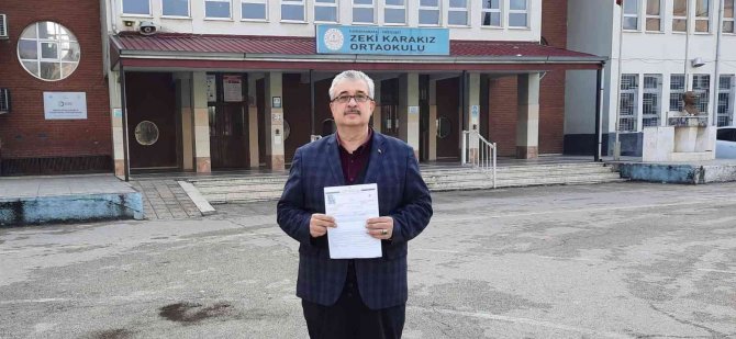 54 Yaşında Hem Gazeteci, Hem Öğrenci