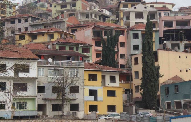 Türkiye Rekorunun Kırıldığı Cedit’te Yıkım İşlemlerinin Yüzde 50’si Tamamlandı