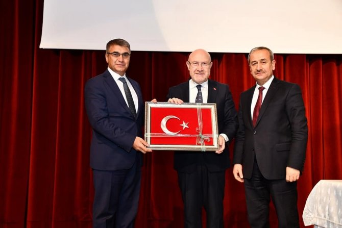 Cumhurbaşkanı Başdanışmanı Şener: “Gaz Parası, Pazarlardaki Ücretlerin Artırılması Bahane Edilerek Kazakistan İşgal Ediliyor”