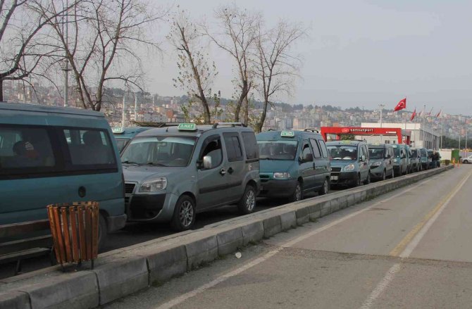 Samsun Hat Dolmuşçuları Zammı Yeterli Bulmadı