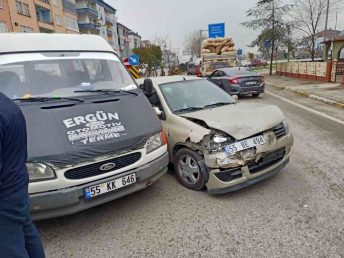 Çarşamba’da Kaza: 1 Yaralı