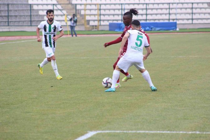 Spor Toto 1. Lig: Bandırmaspor 3 - Denizlispor 0 (İ̇lk Yarı Sonucu)