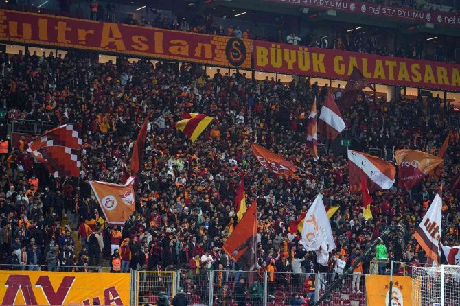 Spor Toto Süper Lig: Galatasaray: 0 - Gzt Giresunspor: 1 (Maç Devam Ediyor)