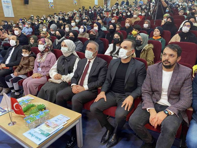 Hayati İ̇nanç Sultangazililerle Buluştu