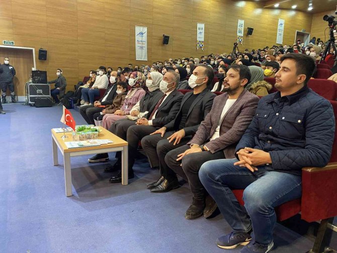 Hayati İ̇nanç Sultangazililerle Buluştu