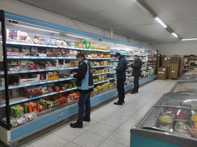 Özalp’ta Market Denetimleri Devam Ediyor