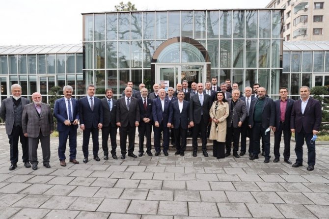 Bakan Gül: “Milletimiz Siyasete Herkesin ‘Bu Benim Anayasam’ Diyeceği Yeni Bir Anayasa Yapma Ödevi Vermiştir”