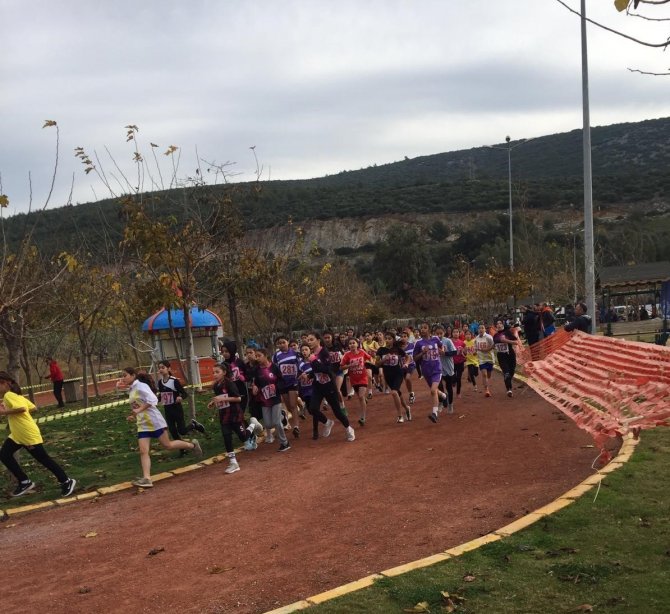 Aydın Kros Yarışları’nda 430 Sporcu Dereceye Girmek İçin Ter Döktü