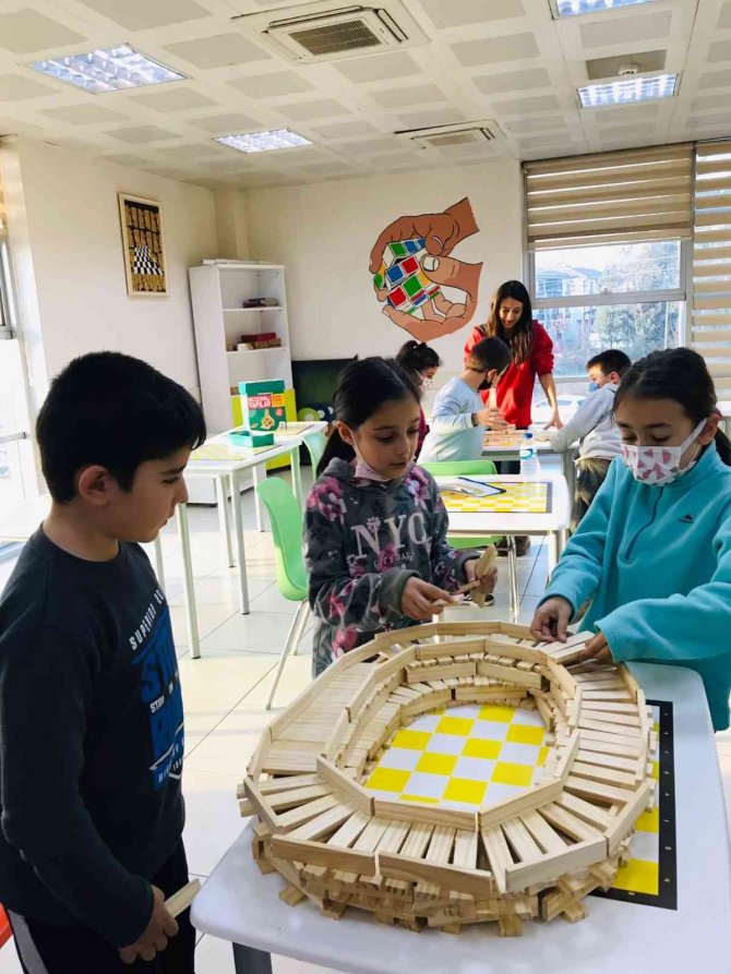 Zeka Oyunları Eğitimleri Devam Ediyor