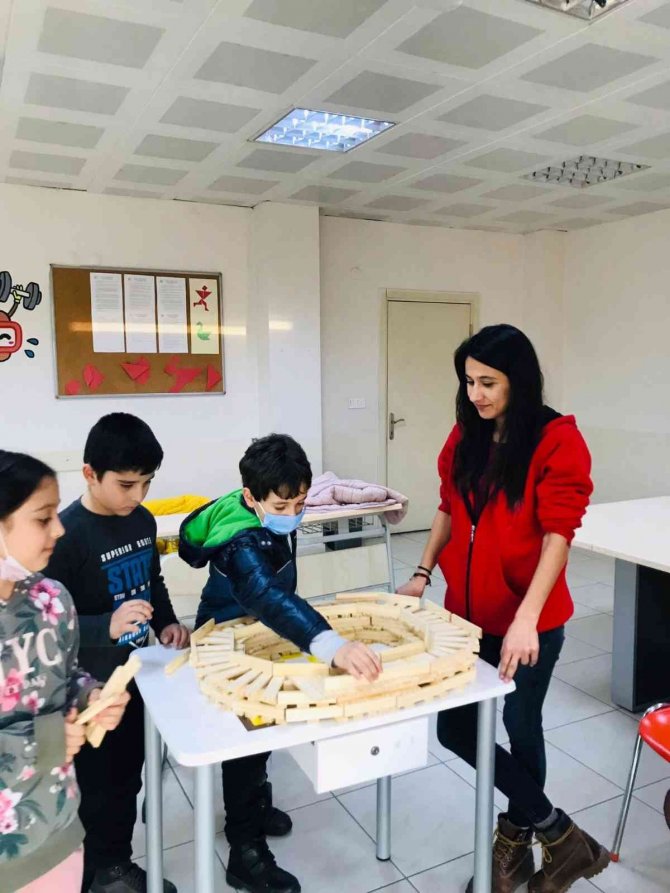 Zeka Oyunları Eğitimleri Devam Ediyor