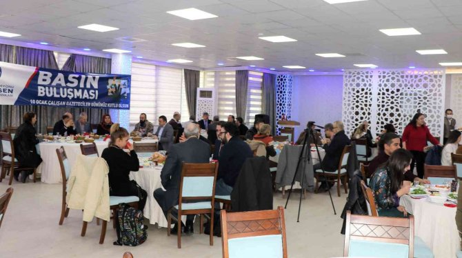 Eğitim-bir-sen Memura Ek Zammı Yetersiz Buldu