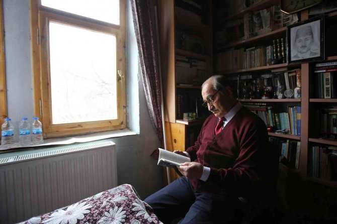 55 Yıldır Bıkmadan, Usanmadan Yazıyor