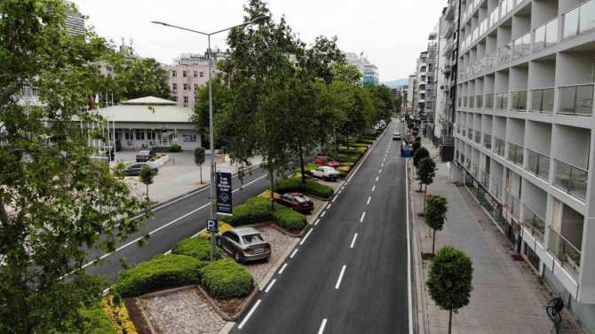 Bir Yılda 1,1 Milyar Liralık Yol Çalışması